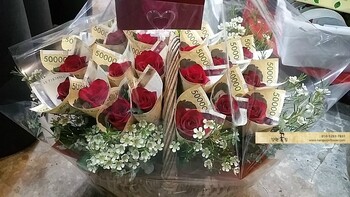 20송이레드장미 돈!꽃바구니~~/부산지역만배송이가능합니다(선물하실현금은 별도로 입금부탁드립니다)