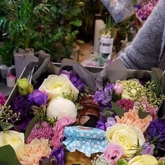 생화꽃박스(사탕또는쵸콜릿,돈박스,머니플라워박스등)안에 내용물은 요구사항에 적어주시고 재고에따라 배송됩니다/부산지역만배송이 가능합니다(강서구기장제외입니다)
